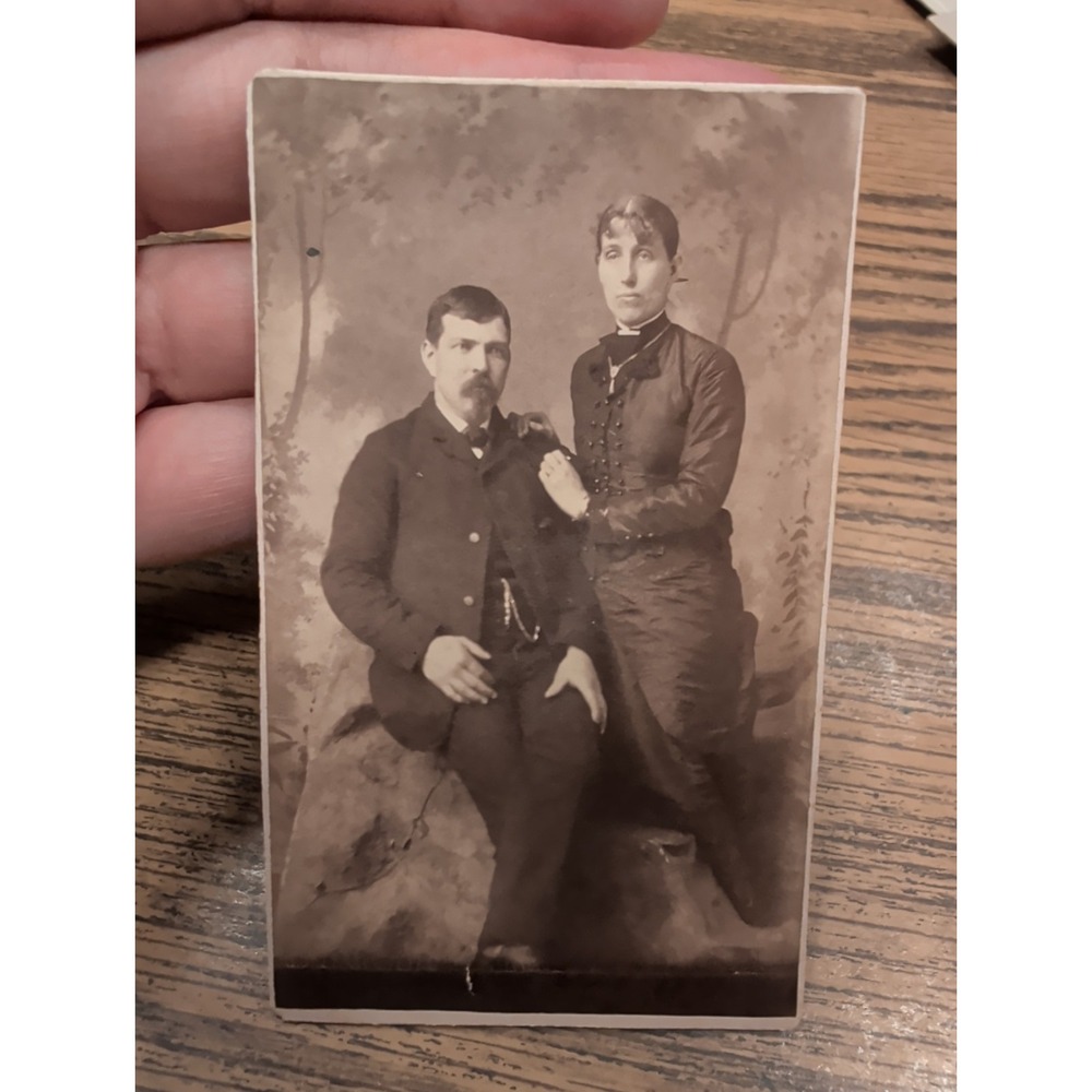 Antique Cabinet Card Victorian Portrait Husband Wife Couple Rock Creek Ohio